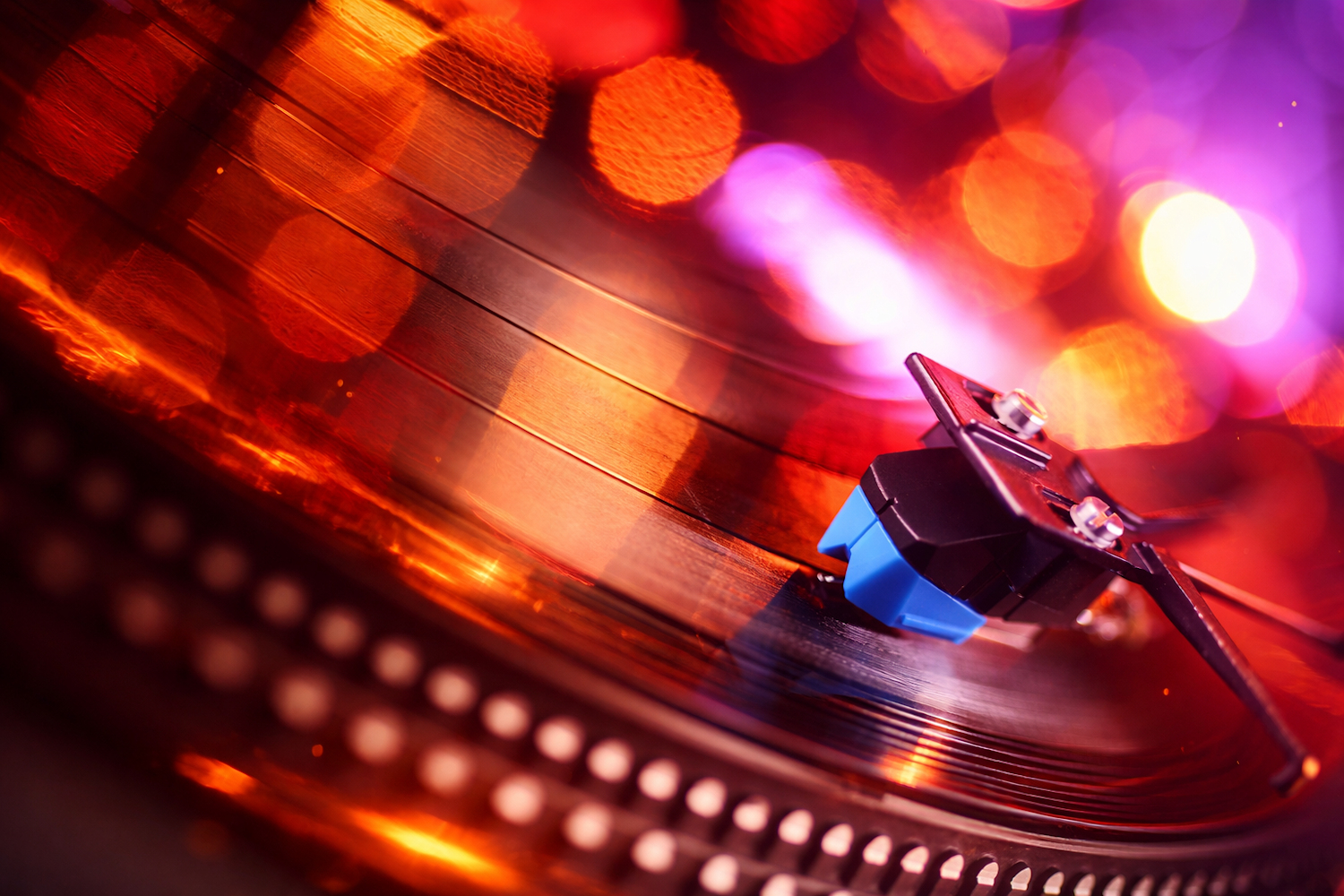 Turntable and radio atmosphere